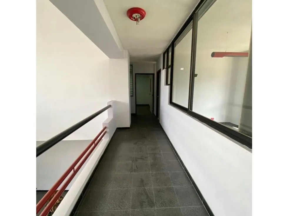 EDIFICIO INDUSTRIAL EN VENTA 1.620 M2 - URB. PROPATRIA - 15