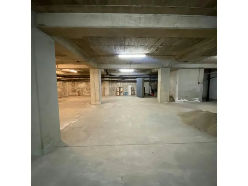 EDIFICIO INDUSTRIAL EN VENTA 1.620 M2 - URB. PROPATRIA - 17