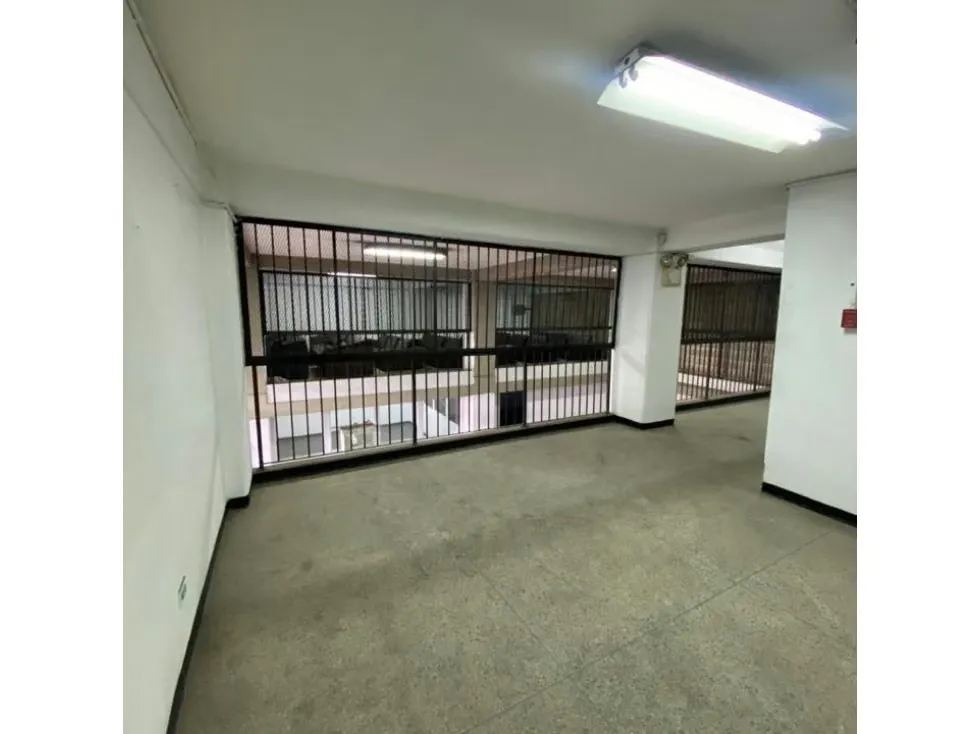 EDIFICIO INDUSTRIAL EN VENTA 1.620 M2 - URB. PROPATRIA - 6