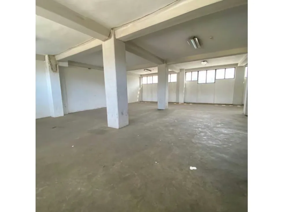 EDIFICIO INDUSTRIAL EN VENTA 1.620 M2 - URB. PROPATRIA - 8