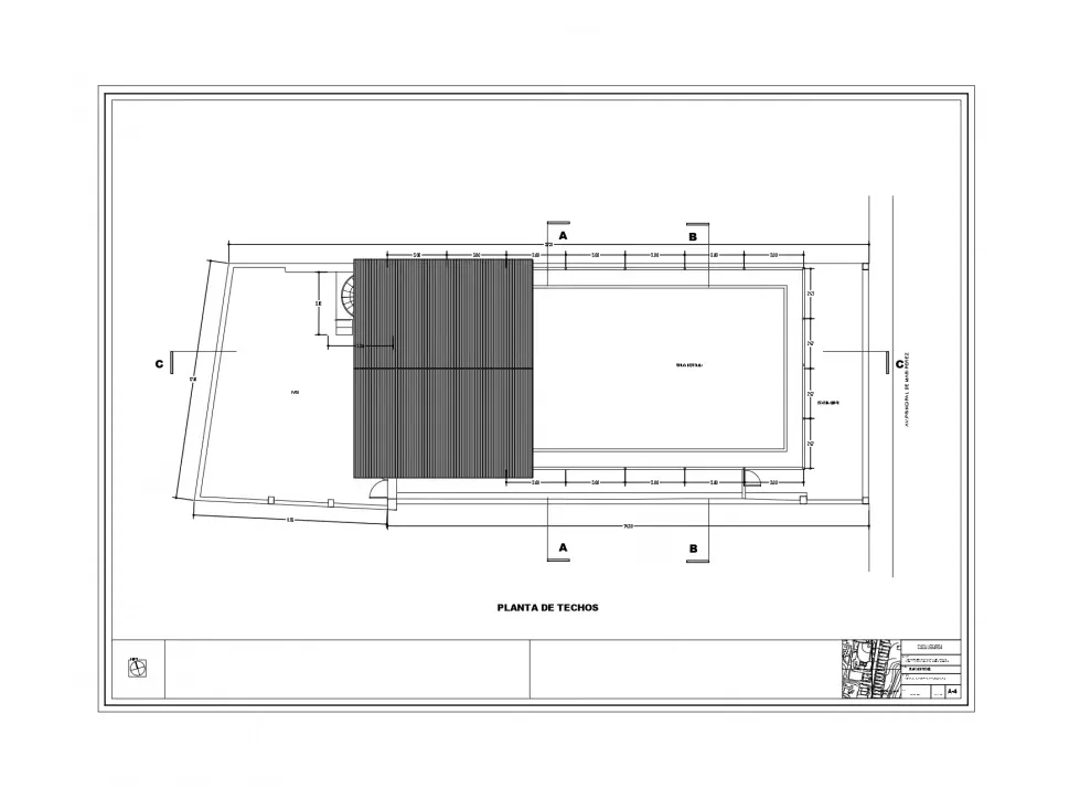 Se Vende Casa Comercial en Mariperez Av. principal - 20