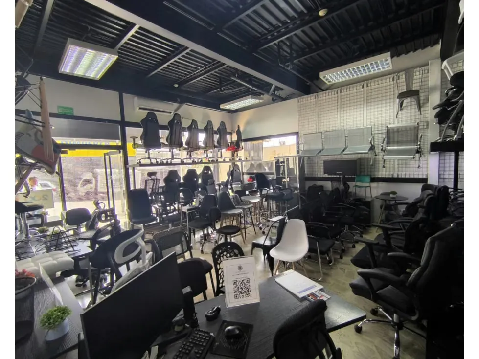 Se Vende Casa Comercial en Mariperez Av. principal - 3