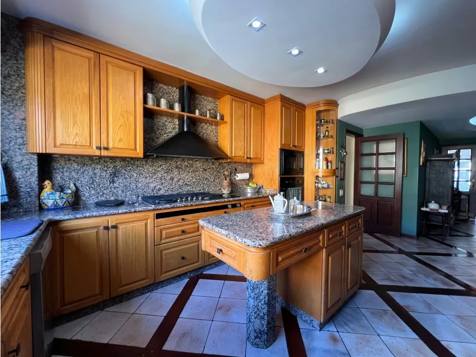 Se Vende PentHouse 1070m² 4h+2s/7b+1s/6p Valle Arriba - 14