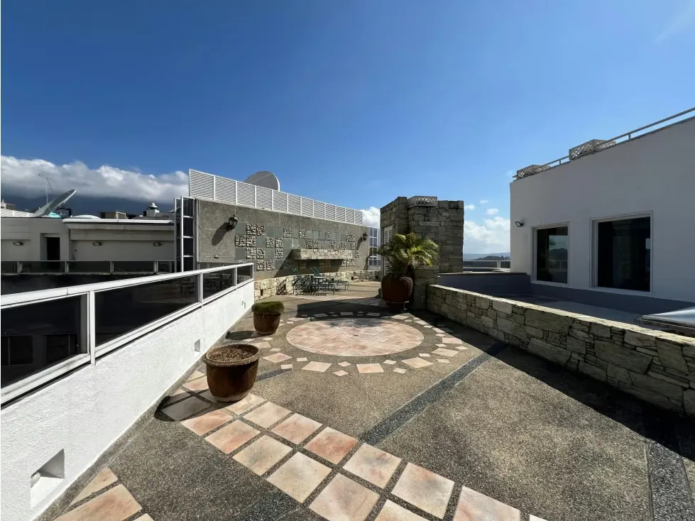 Se Vende PentHouse 1070m² 4h+2s/7b+1s/6p Valle Arriba - 56