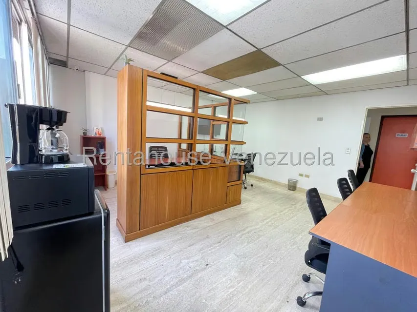 Oficina en Alquiler en Chacao, Distrito Metropolitano - 12