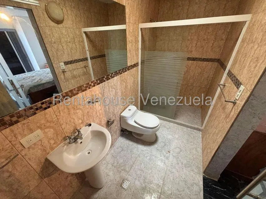 Apartamento (Duplex) en Venta en Los Robles, Nueva Esparta - 16