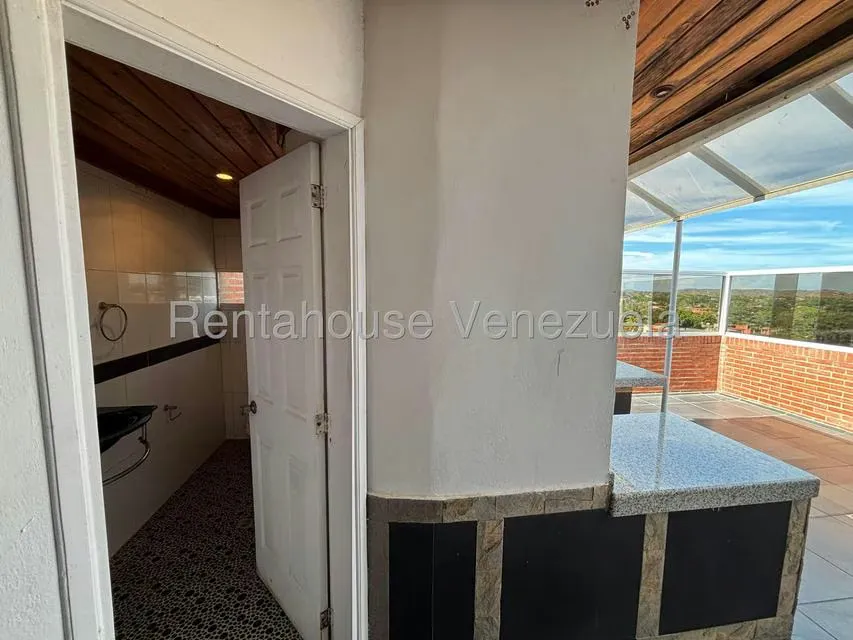 Apartamento (Duplex) en Venta en Los Robles, Nueva Esparta - 26