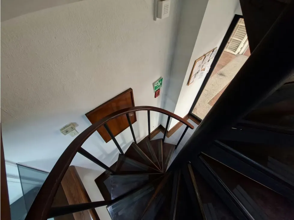 En venta Oficina amoblada en Av Solano, Las Delicias Sab Grande 122M2 - 20