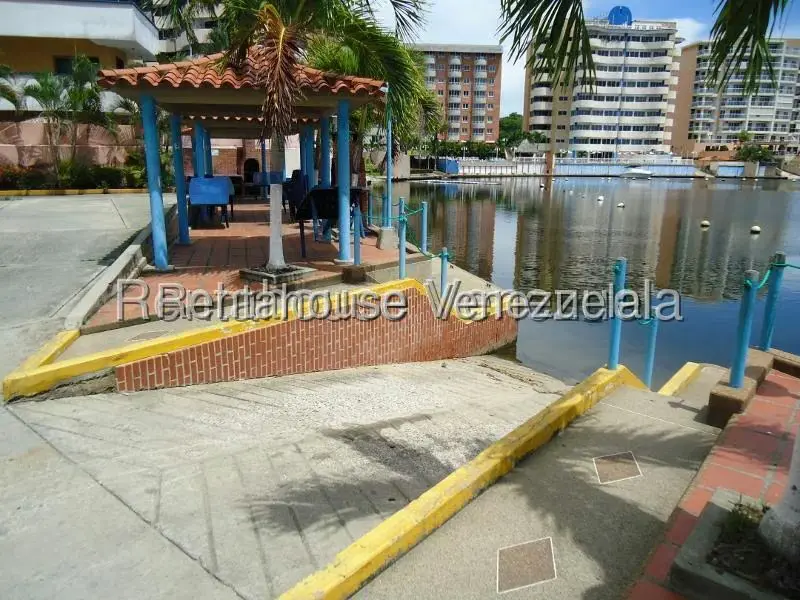 Apartamento (1 Nivel) en Alquiler en Puerto Encantado, Miranda - 13