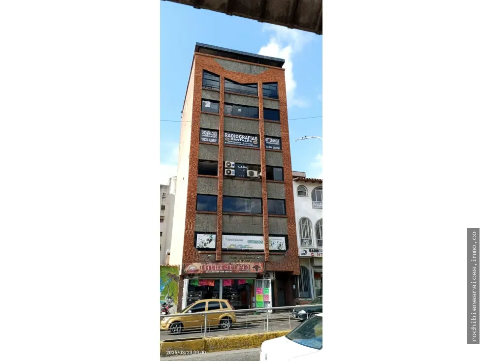 GUATIRE TORRE EMPRESARIAL DONATO EN VENTA