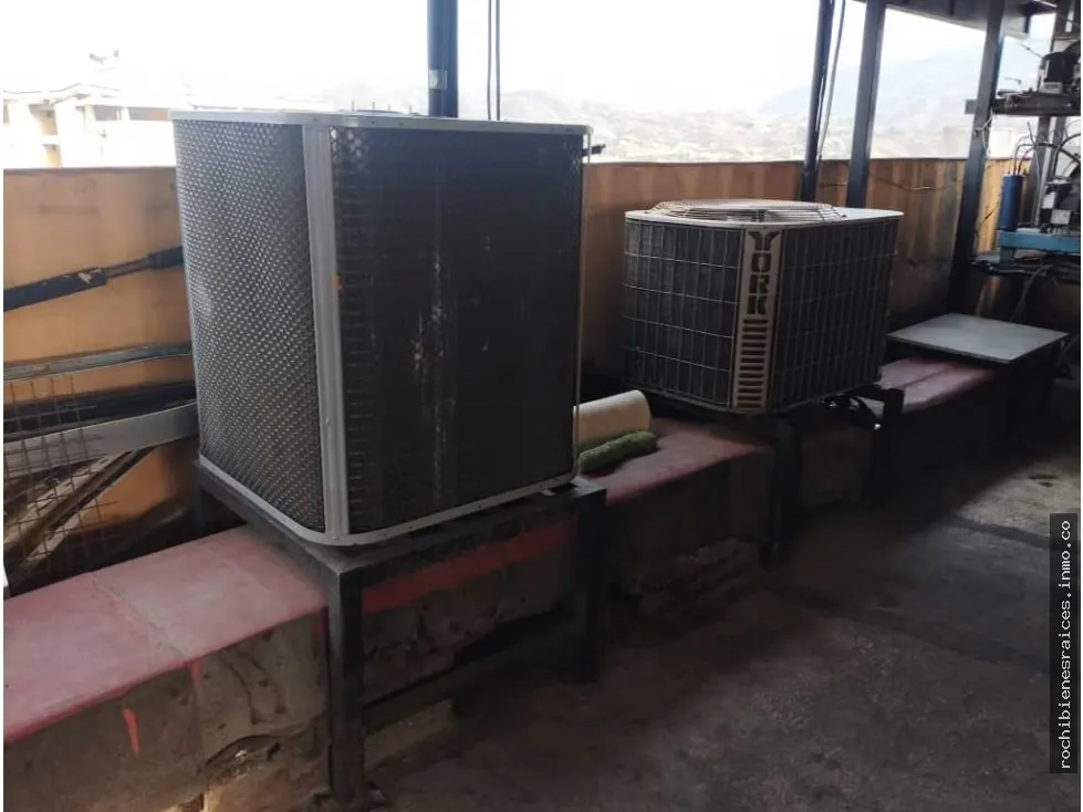 GUATIRE TORRE EMPRESARIAL DONATO EN VENTA - 8