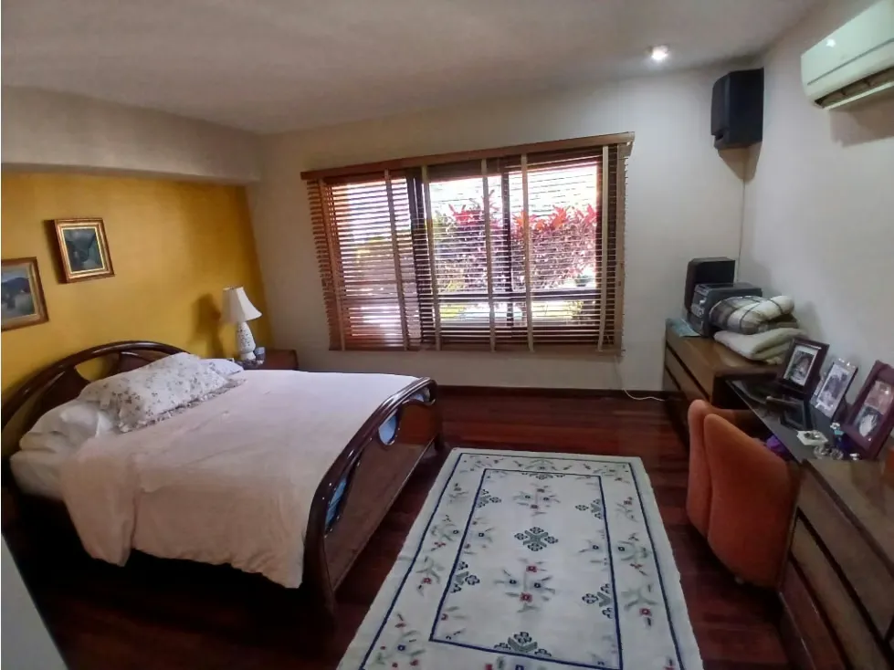 Vendo apartamento 232m2 Santa Eduvigis 1634 - 20