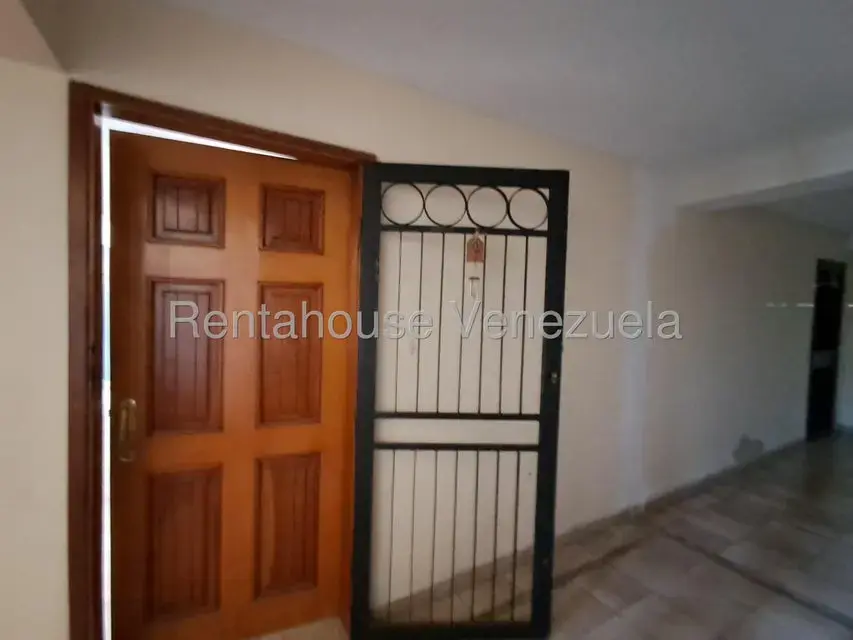 Apartamento (1 Nivel) en Venta en Los Guayabitos, Carabobo - 4
