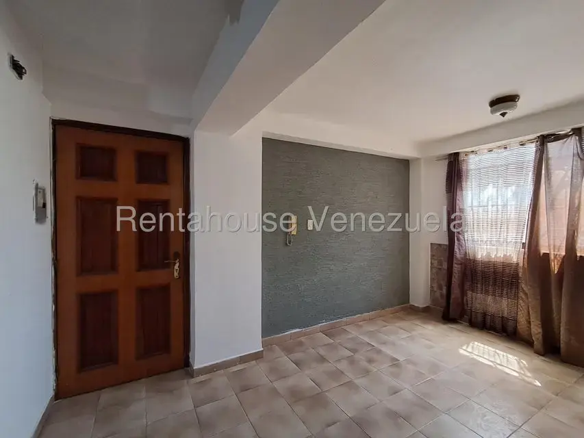 Apartamento (1 Nivel) en Venta en Los Guayabitos, Carabobo - 6