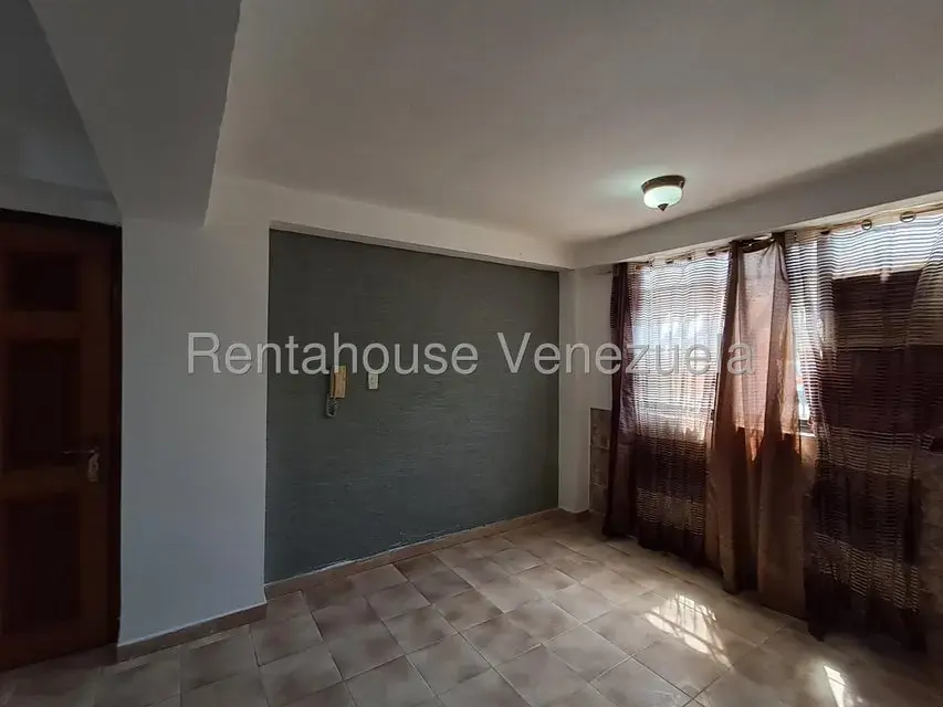 Apartamento (1 Nivel) en Venta en Los Guayabitos, Carabobo - 10