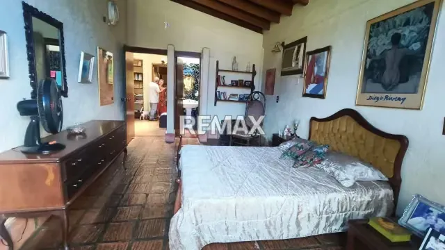 OPORTUNIDAD EN COLINAS DE GUATAPARO - VENTA DE CASA DE UNA PLANTA - 11