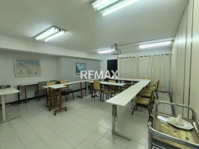 Alquiler de oficina cubículo en la California - 7