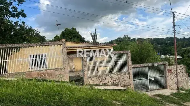 Casa en Venta en Lomas Verdes el Cercado Zona Este-Barquisimeto
