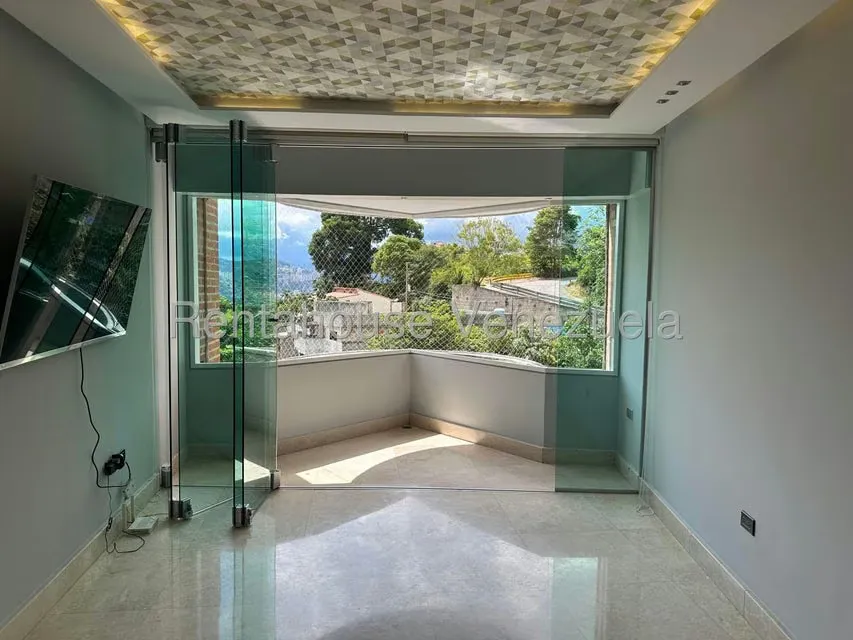 Apartamento (1 Nivel) en Alquiler en El Cigarral, Distrito Metropolitano - 12