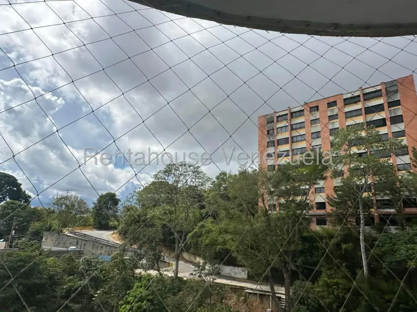 Apartamento (1 Nivel) en Alquiler en El Cigarral, Distrito Metropolitano - 15