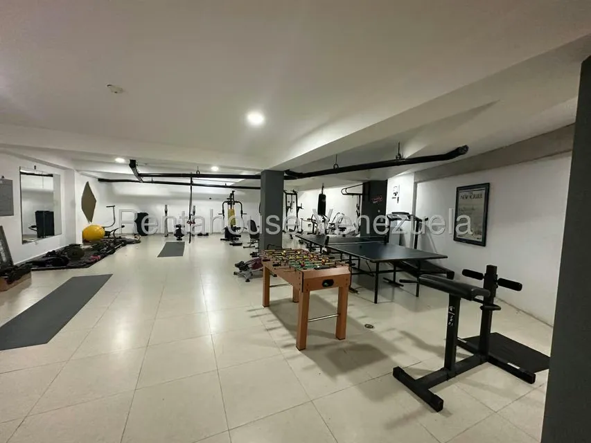 Apartamento (1 Nivel) en Alquiler en El Cigarral, Distrito Metropolitano - 40