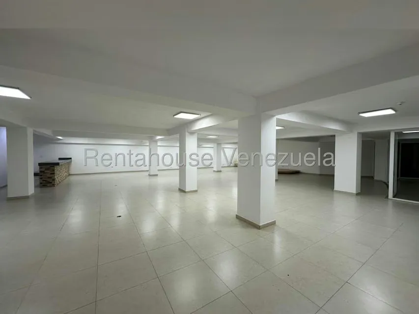 Apartamento (1 Nivel) en Alquiler en El Cigarral, Distrito Metropolitano - 45