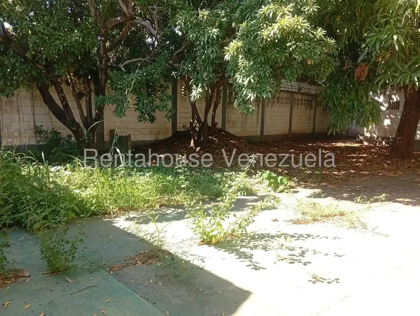 Terreno (Comercial) en Venta en Calle Coto Paul, Zulia