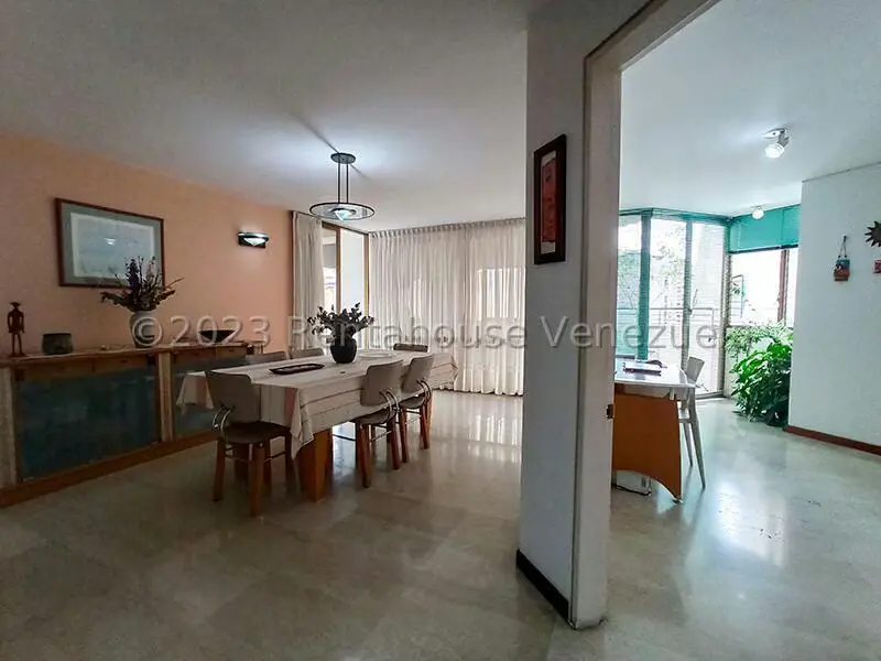 Apartamento (Penthouse) en Venta en La Campiña, Distrito Metropolitano - 3