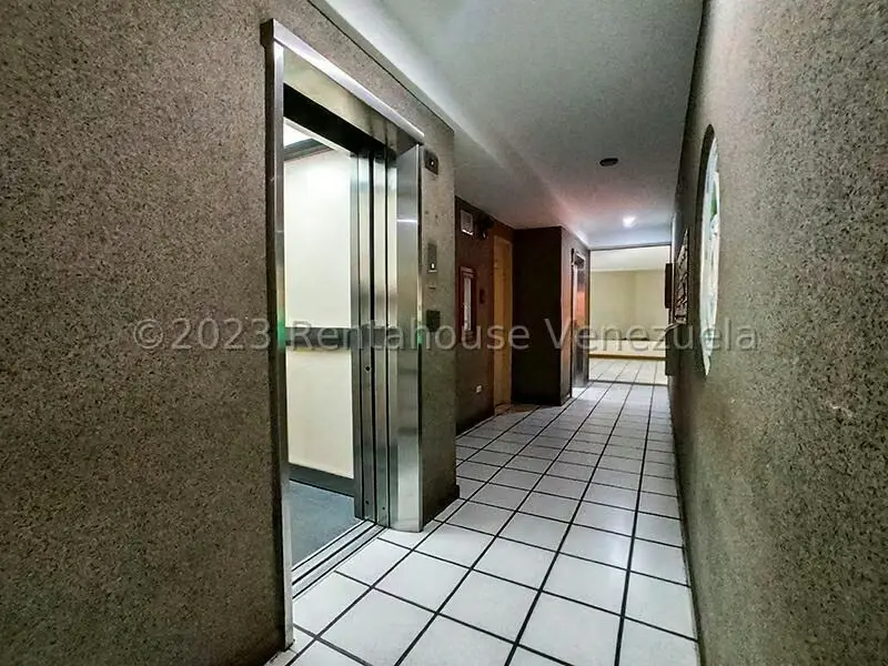 Apartamento (Penthouse) en Venta en La Campiña, Distrito Metropolitano - 37