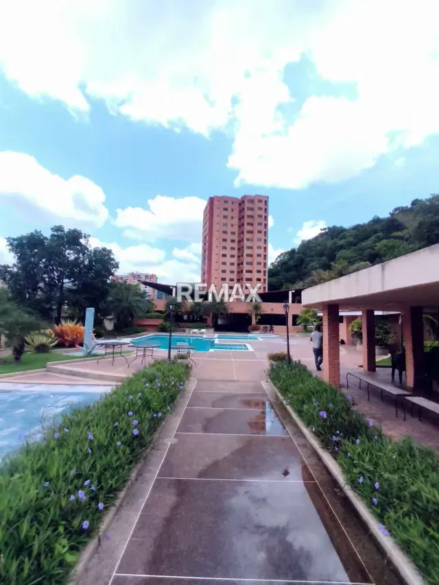 Venta de Apartamento en Jardin de Mañongo Resid Las Brisas planta y pozo 100% - 19