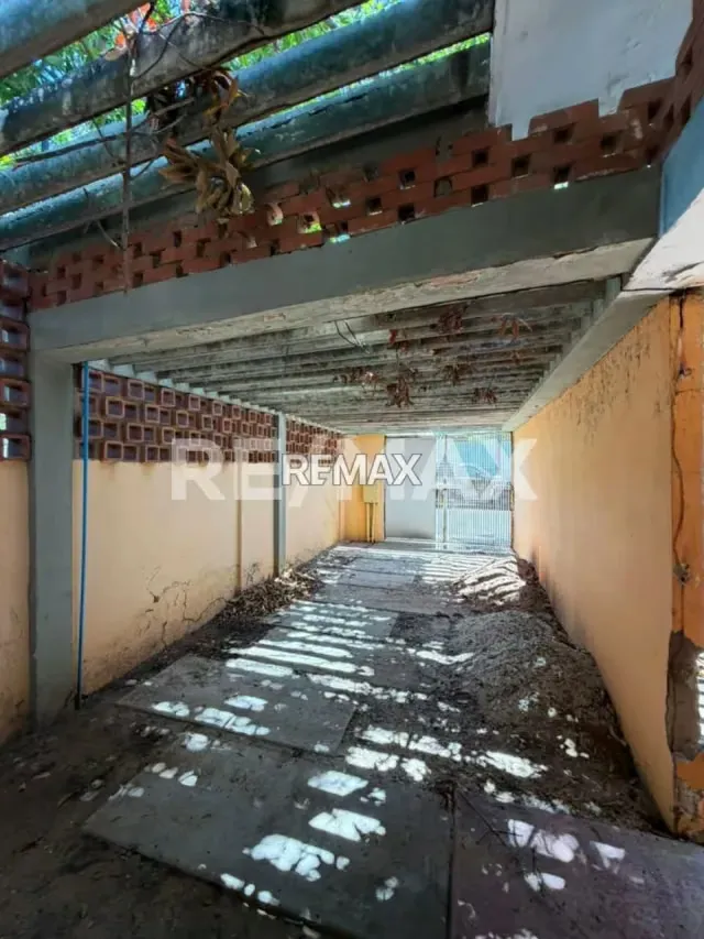 VENTA DE DOS TERRENOS IDEAL PARA USO RESIDENCIAL O COMERCIAL SECTOR CANTA CLARO MARACAIBO - 4