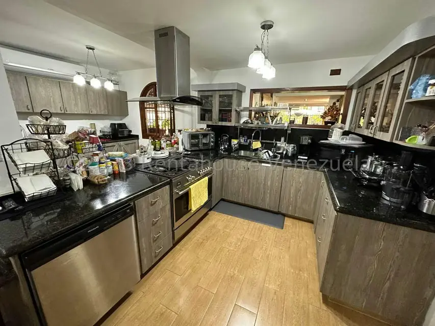 Casa (Multipes Niveles) en Venta en El Cafetal, Distrito Metropolitano - 11