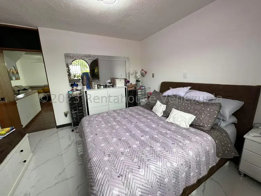 Casa (Multipes Niveles) en Venta en El Cafetal, Distrito Metropolitano - 31