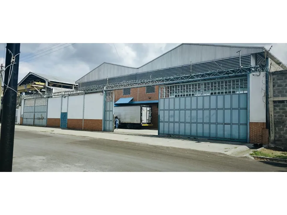 Vendo galpón 2500m2 Guarenas 1275