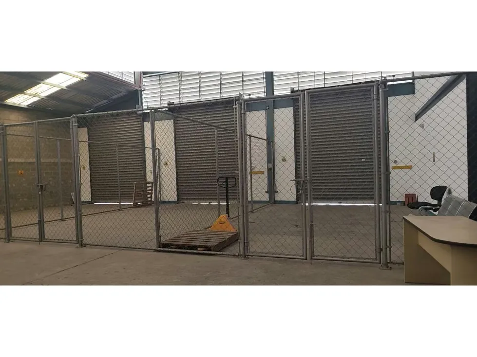 Vendo galpón 2500m2 Guarenas 1275 - 5