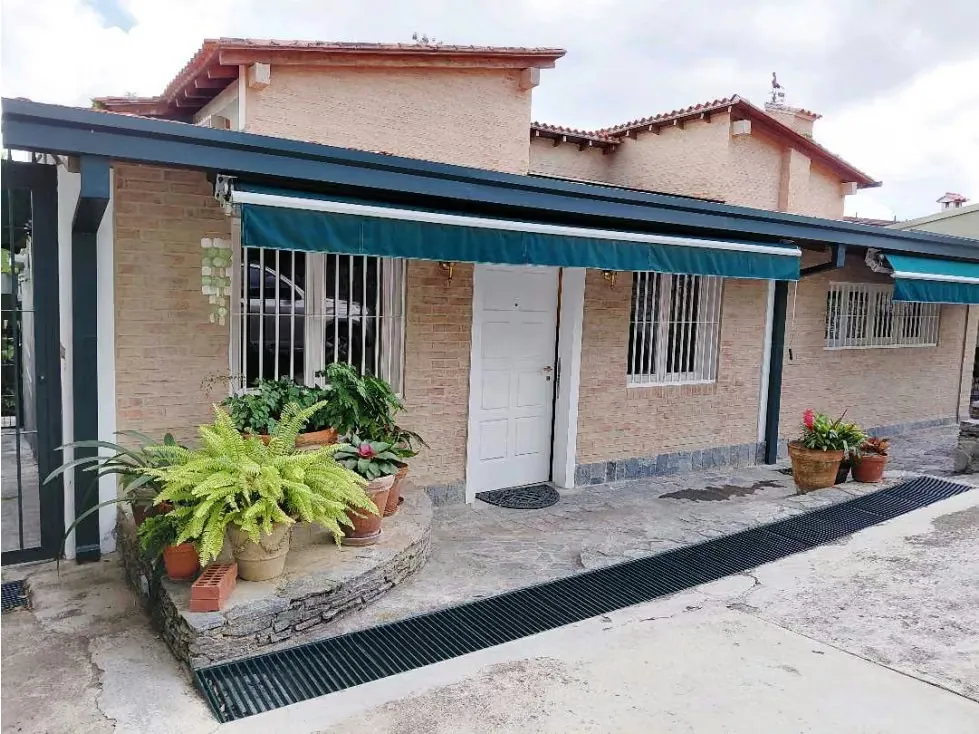 Alquilo anexo 85m2 Oripoto 6132