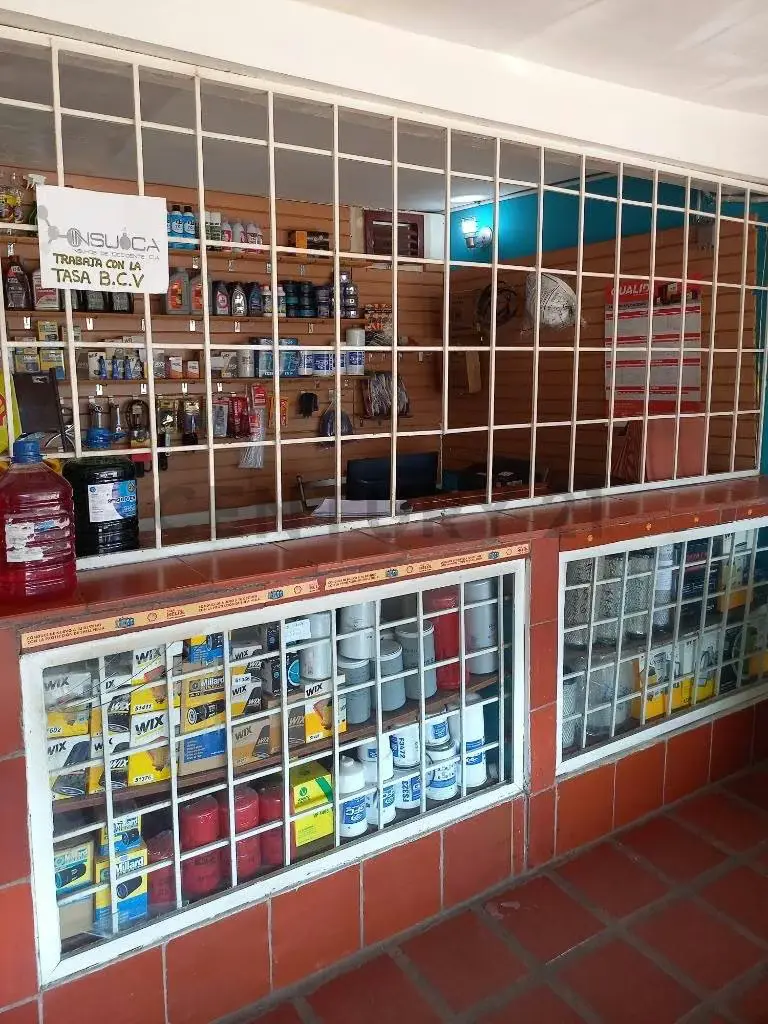 Local Comercial Circunvalacion 1 - 4