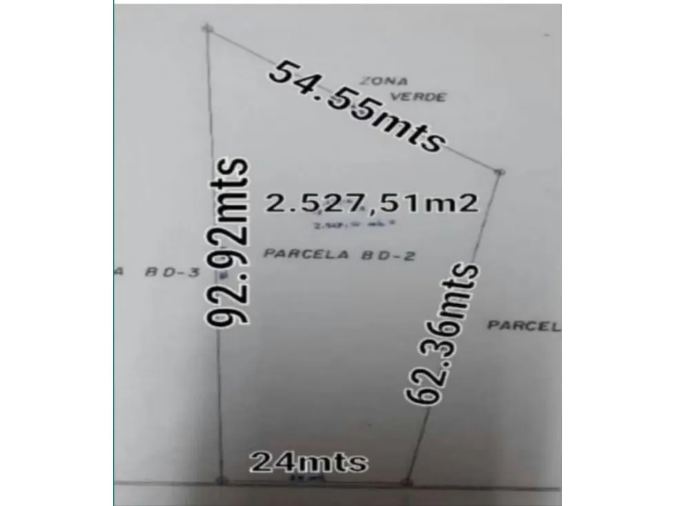 Se vende terreno 2.527m2 El Cafetal - RG - 2
