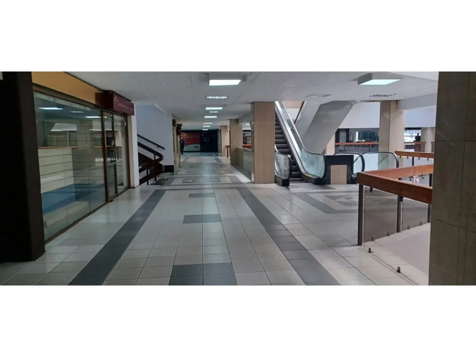 Alquilo local 55m2 C.C. Concresa Prados del Este 1312 - 7