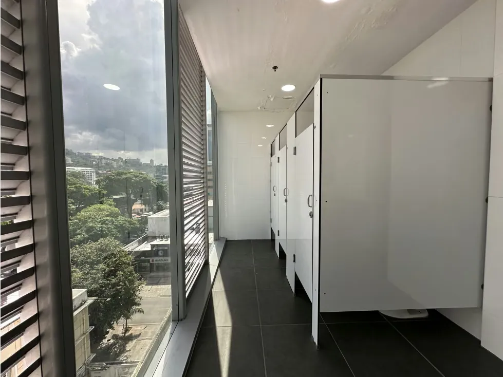 OFICINA EN VENTA EN LAS MERCEDES CON VISTA AL AVILA Anma - 14