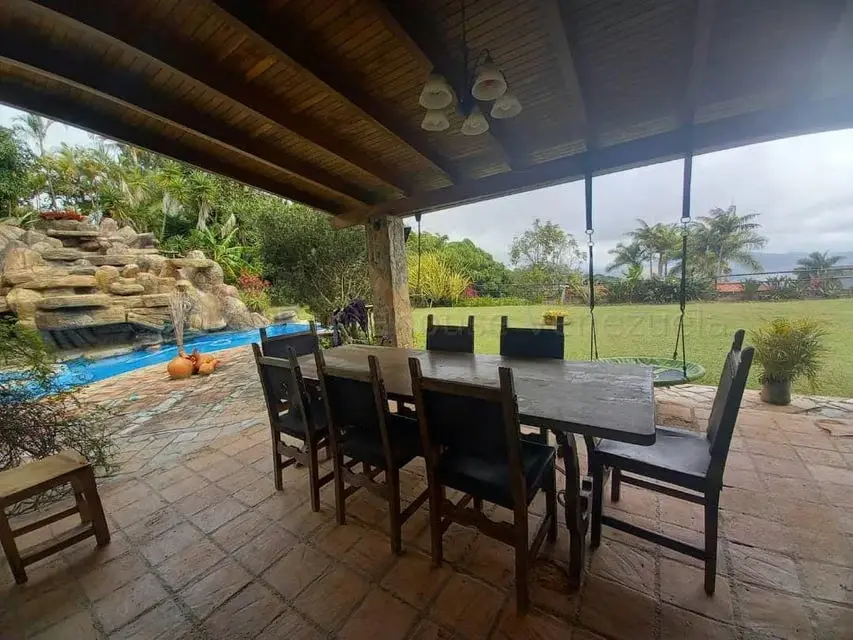 Casa (Multipes Niveles) en Venta en La Lagunita Country Club, Distrito Metropolitano - 25