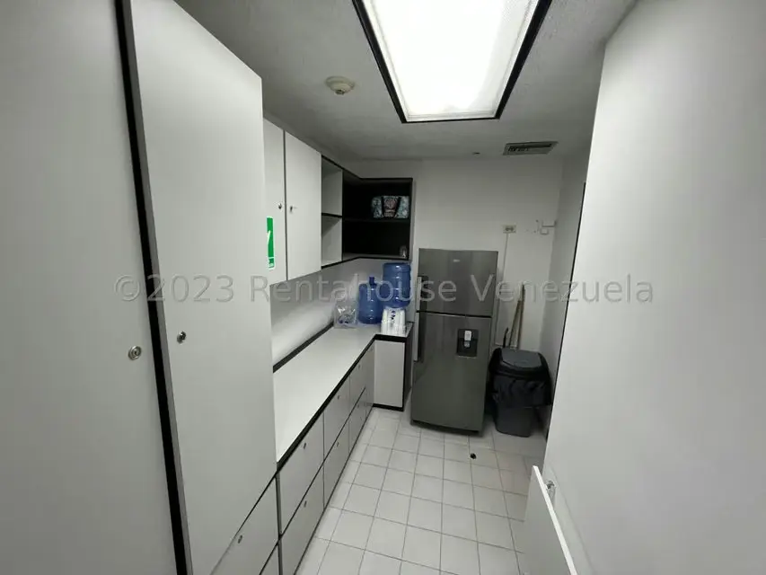 Oficina en Venta en Los Palos Grandes, Distrito Metropolitano - 12
