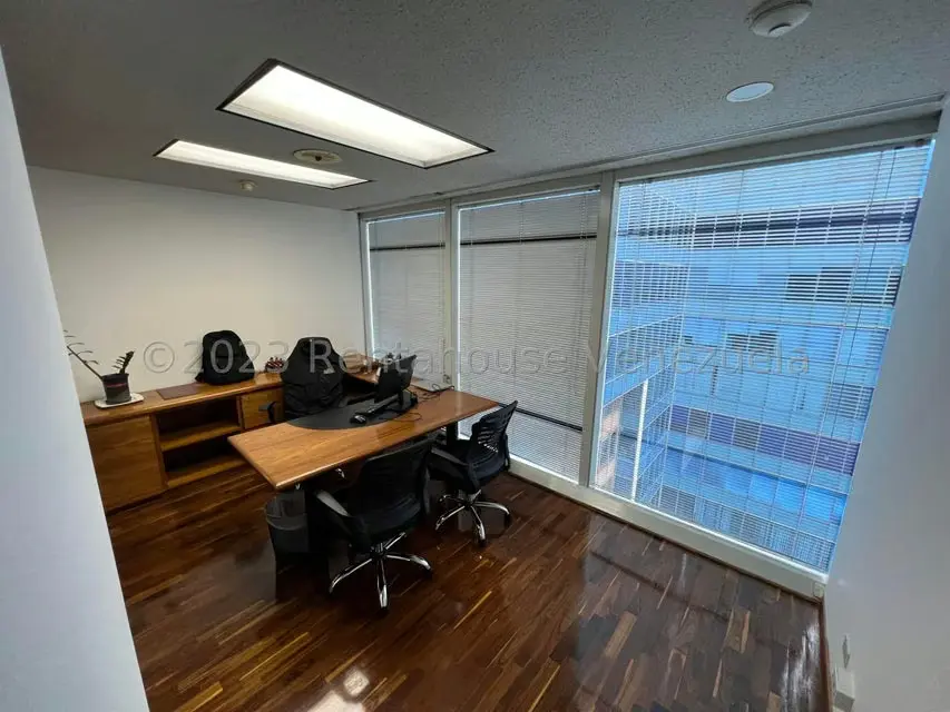 Oficina en Venta en Los Palos Grandes, Distrito Metropolitano - 5