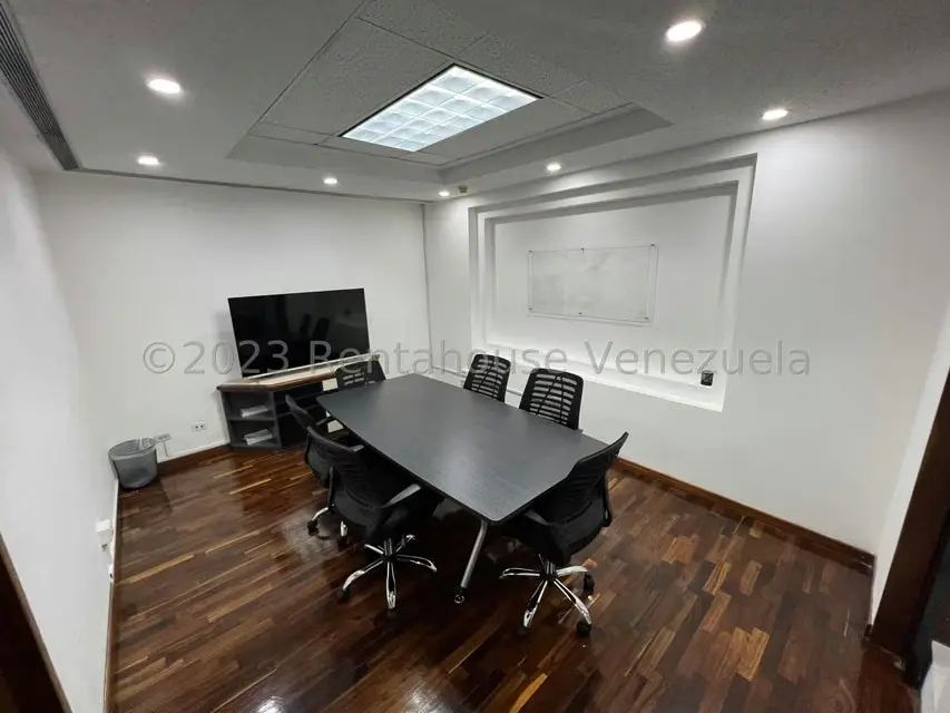 Oficina en Venta en Los Palos Grandes, Distrito Metropolitano - 8