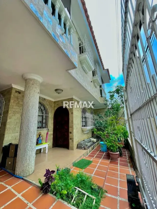 Se vende casa, Puerto Cabello - Urb. Rancho Grande - 2