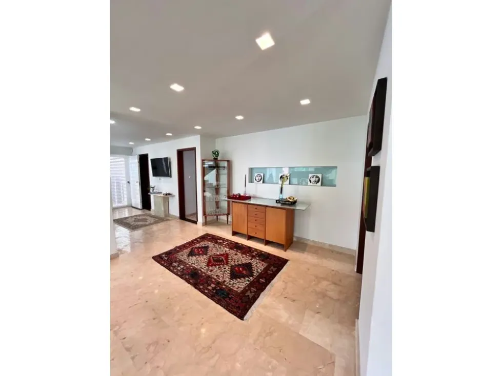 Se vende casa 365m2 Los Samanes 5725 - 4