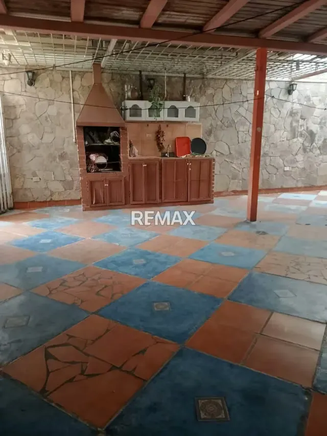 Casa en venta de 340 mts2 ubicada en la calle 14 con carrera 25 y 26 a pocos metros de la av. Venezuela. Cero corte de luz con anexo independiente - 13