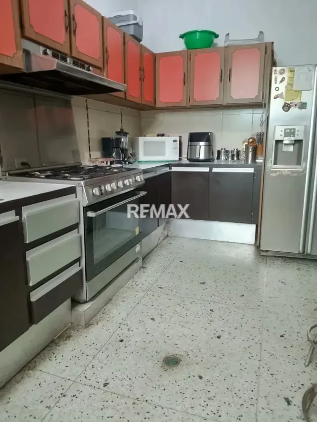 Casa en venta de 340 mts2 ubicada en la calle 14 con carrera 25 y 26 a pocos metros de la av. Venezuela. Cero corte de luz con anexo independiente - 5