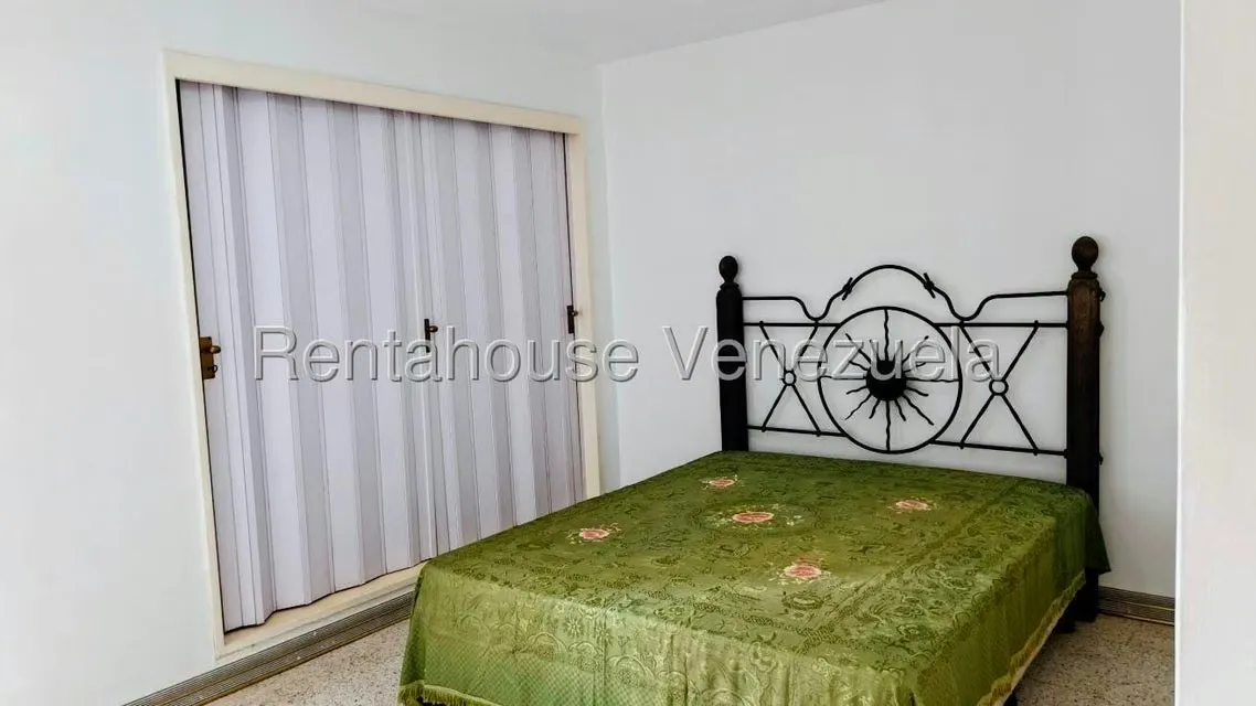 Apartamento (1 Nivel) en Alquiler en La Urbina, Distrito Metropolitano - 16