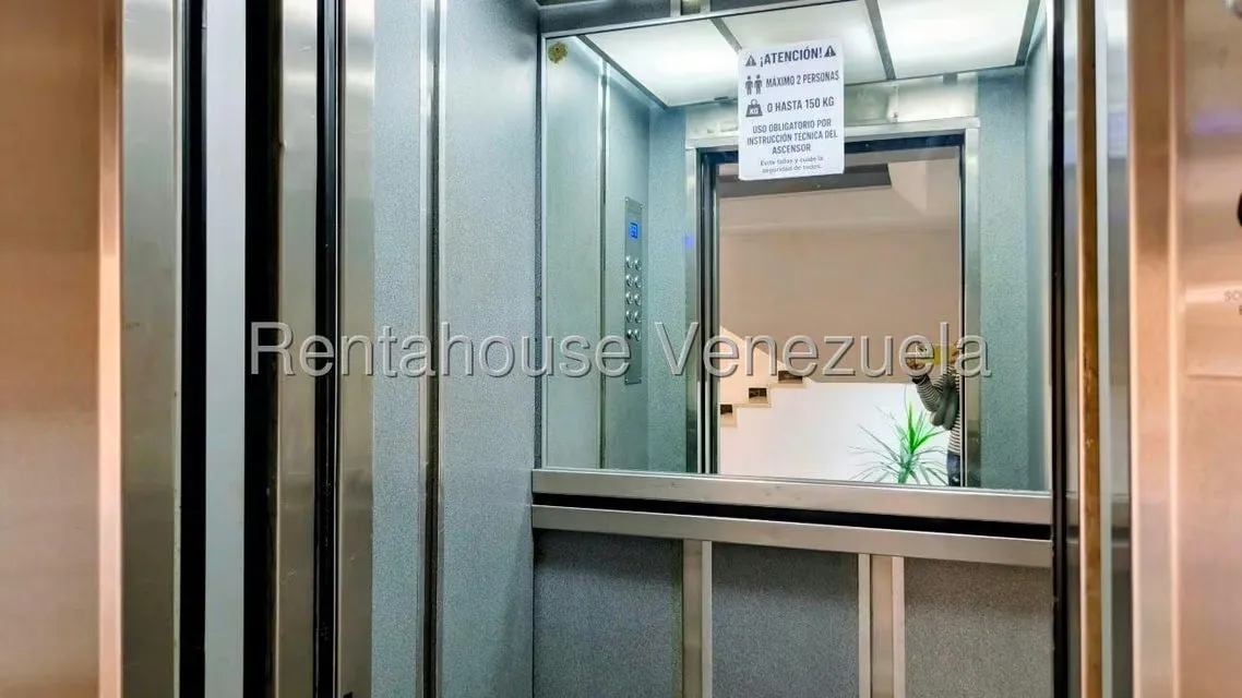 Apartamento (1 Nivel) en Alquiler en La Urbina, Distrito Metropolitano - 24